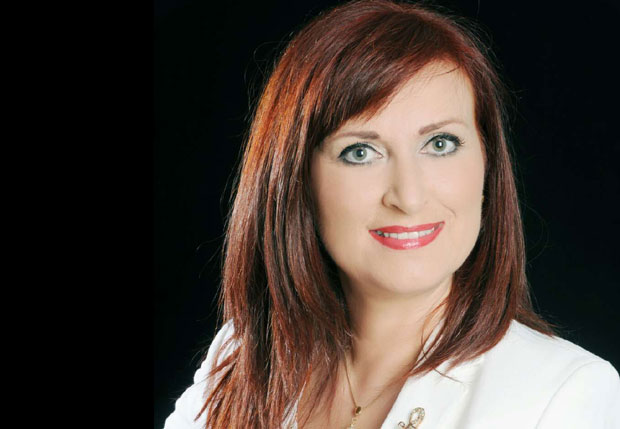 Шпијунка: Дубравка направила канцеларију у библиотеци