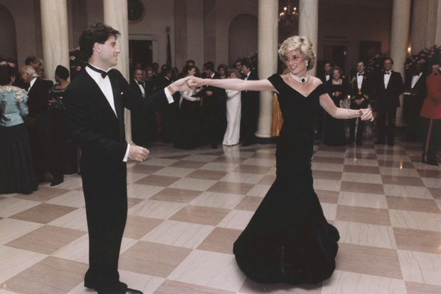 ПОВОДОМ 20 ГОДИНА ОД ПОГИБИЈЕ: У Лондону представљена изложба о принцези Дајани