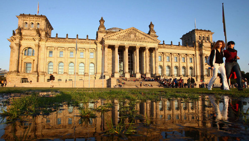 Русија у парку гради реплику Рајхстага коју ће освајати деца