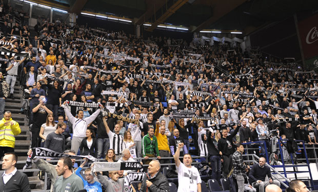 Партизан части навијаче: Бесплатно на Задар