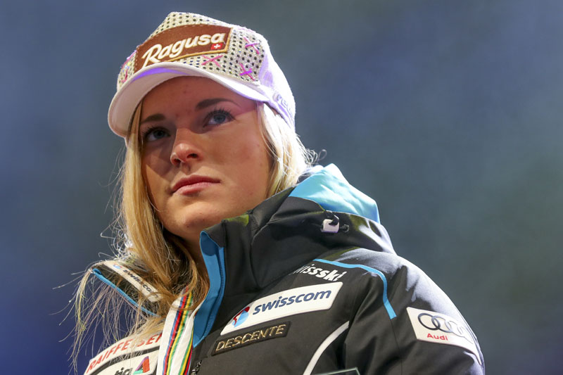 Скијашици Лари Гут оперисано колено