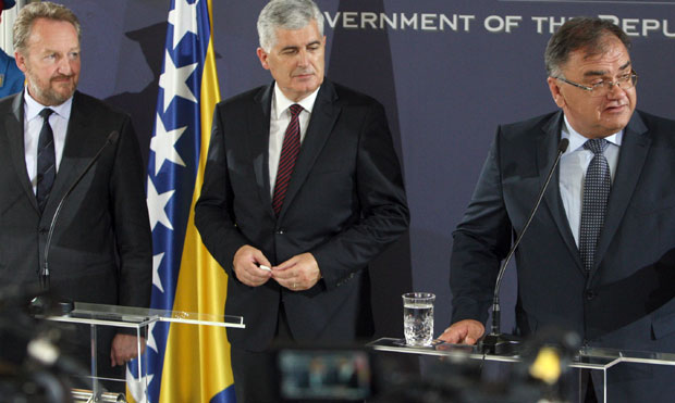 Бакир тужио Србију а минирао Босну!