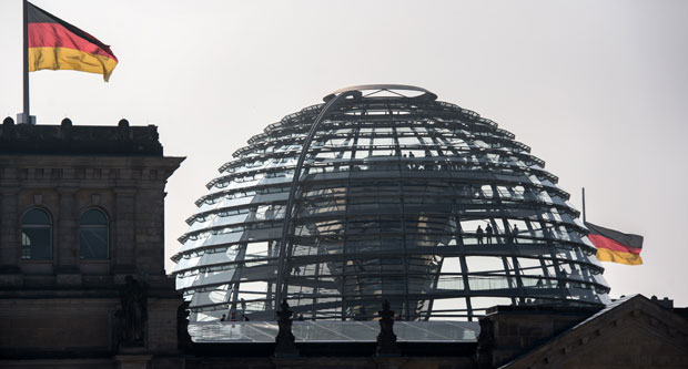 Немци љути због руске копије Рајхстага за војне вежбе деце