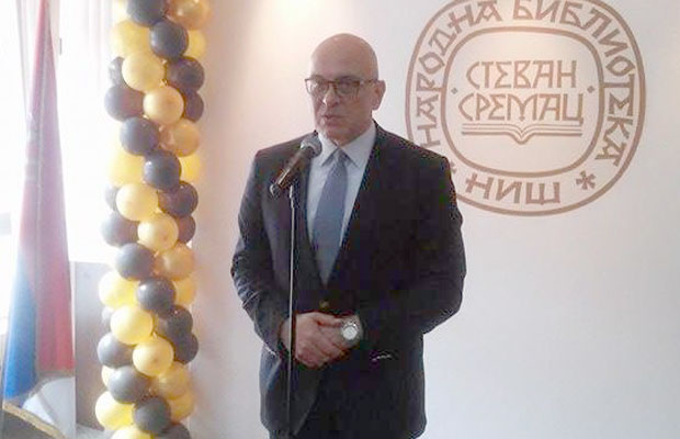 Прети нам нестанак ћирилице