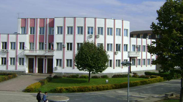 Годинама сами плаћали лекара