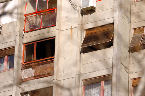 Дим угушио старицу на Бањици