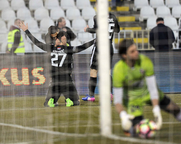 Црно-белима само дерби у мислима