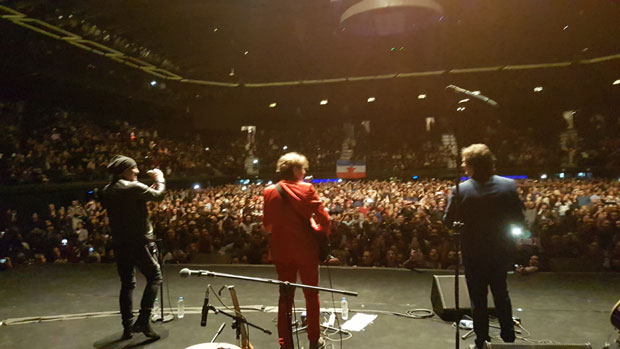 Истанбул: Тробојке и петокраке због „дугмића”