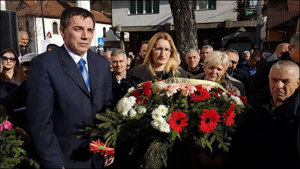 Венци за страдале у Штрпцима