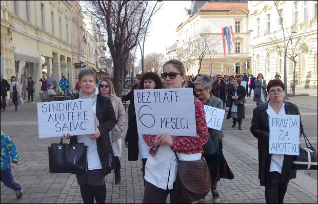 Шабачки апотекари чекају лекове и - плате