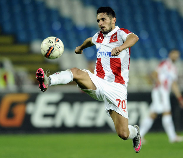 Вијеира: Устаћу у три ујутру да гледам дерби и навијам за Звезду!