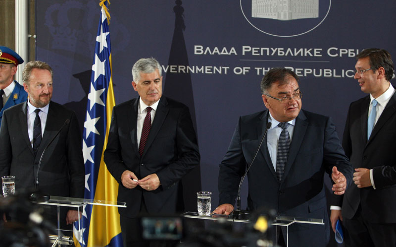 Иванићу доставили отпечаћено писмо?!
