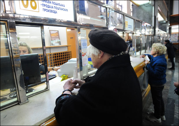 ОТКРИВЕНО ЈОШ ПРЕВЕРАНАТА: Лажни пензионери у РС