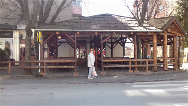 Свађа и због кафана