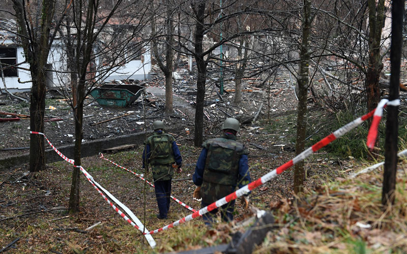 Није остварена комуникација са несталима у експлозијама, увиђај у току