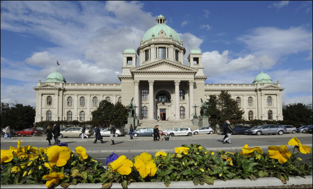 Лажним печатима хтели у Скупштину