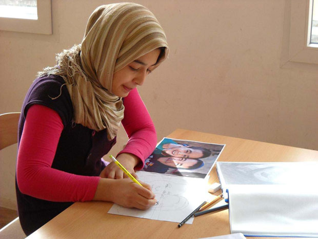 Изложба мигранткиње: Слике стваране из дубине душе