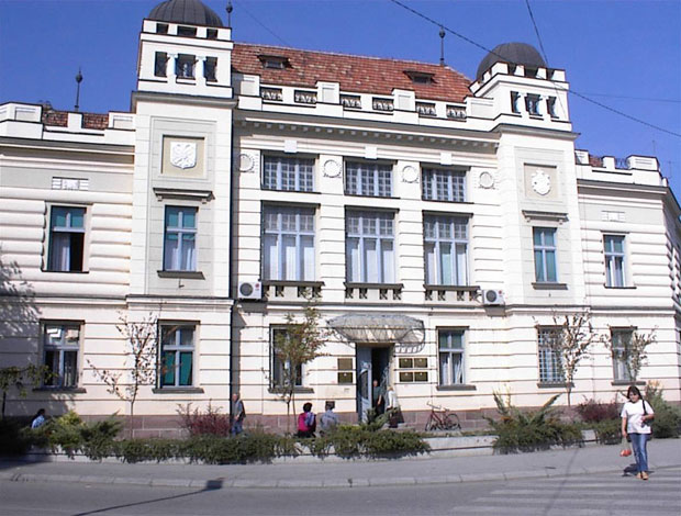 ПРЕСУДА УЗГАЈИВАЧУ МАРИХУАНЕ: Хтео да прави уље!?