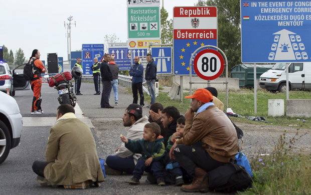 Мађарски парламент одобрио притварање тражилаца азила, мигранти у страху