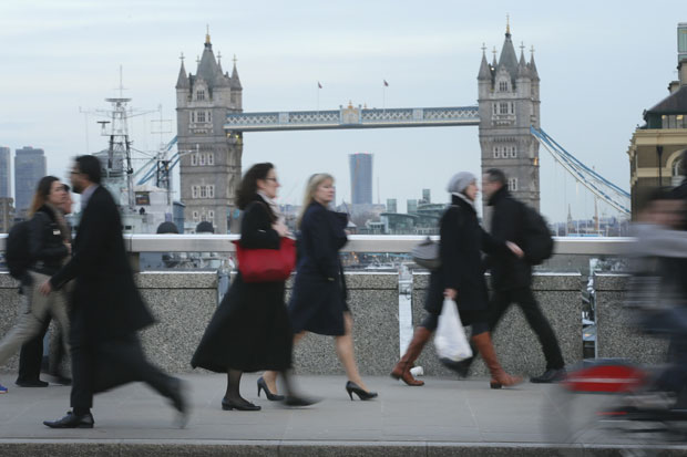 ЛАЖНА ПРЕТЊА БОМБОМ: Лондон бриџ поново отворен
(ВИДЕО/ФОТО)