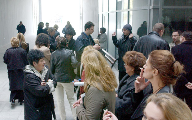 Корушка: Пушење само ван радног времена