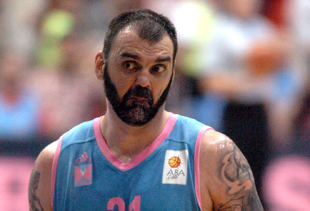 Крај играчке каријере Ратка Варде