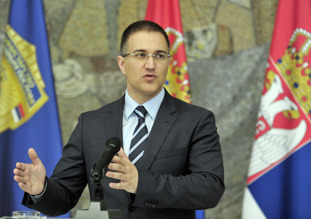 Досовски кандидати хоће мандат да би поново пљачкали Србију