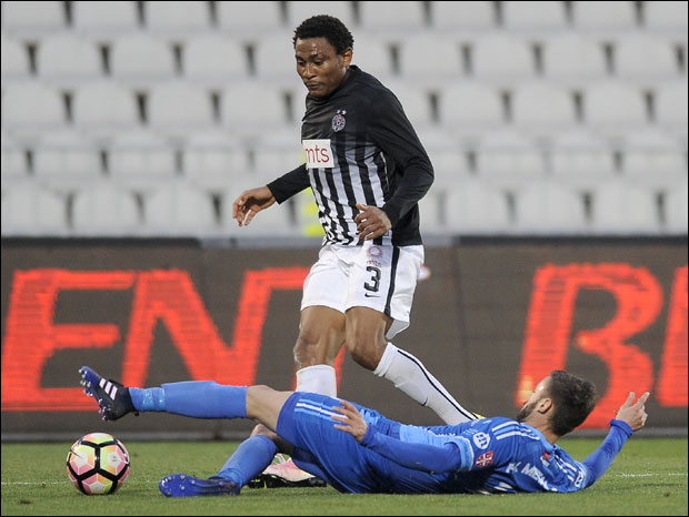 Тавамба: Уживам после првенца