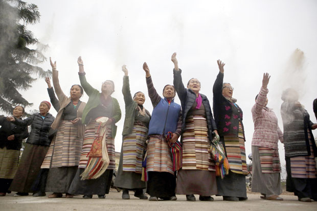 Непал: Сиромашне жене преварили да продају своју кожу