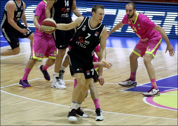 Гостовањем Партизана у Лакташима почиње расплет за позиције у плеј-офу: Победа чува наду за друго место