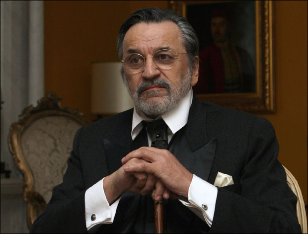 ГОДИШЊИЦА СМРТИ ЛЕГЕНДАРНОГ ГЛУМЦА: Гага заувек у сећању