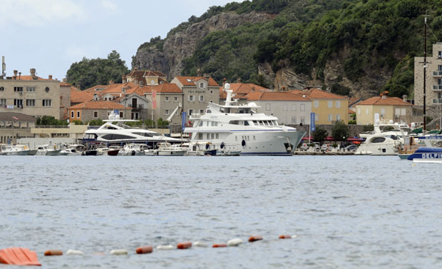 Хотели раније отварају врата
