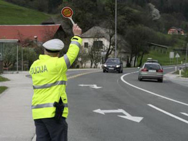 За непрописну вожњу деце 1.000 КМ!