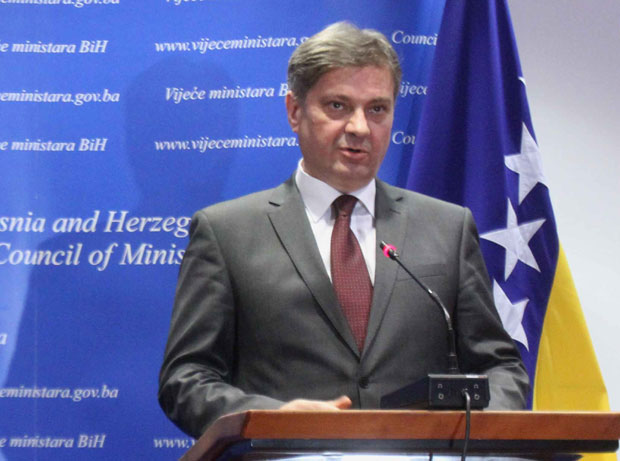 Звиздић: Неутемељене спекулације о угроженој безбедности