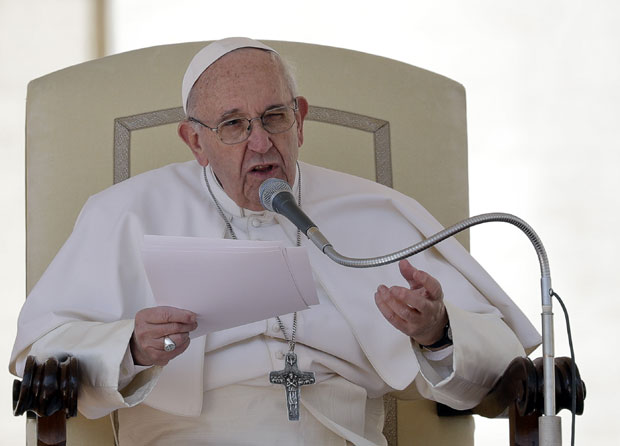 Папа: Смањање радних места је озбиљан грех