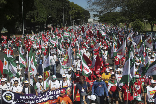 Бразил: Протести због планиране пензионе реформе