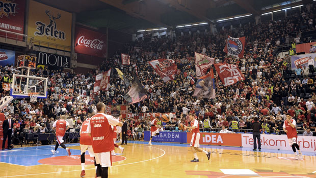 Звезда пустила у продају карте за Будућност и поручила навијачима: Сада нам је помоћ најпотребнија, сви у дворану