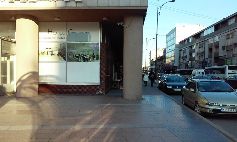 Нападнута активисткиња Вука Јеремића; МУП: Ухапшен нападач