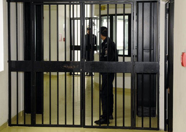 У Србији преко 800 људи више у затвору него 2015. године