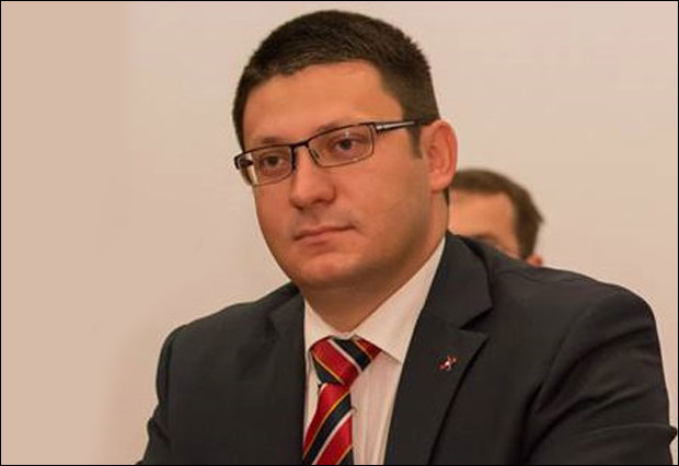 Дует Џеј-Џеј продаваца магле