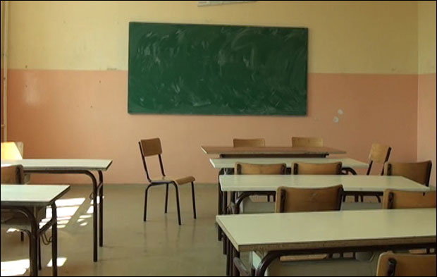 Дилери деци дају да дилују дрогу