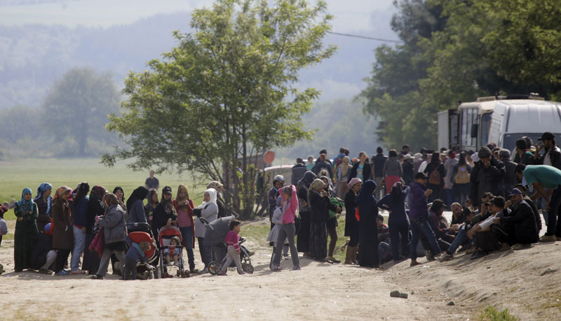 Јаче бране за мигранте