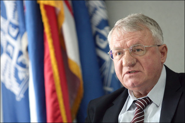 ШЕШЕЉ О НАТАШИ ЈЕРЕМИЋ: Да сам ја био на конференцији поставио бих јој следеће питање