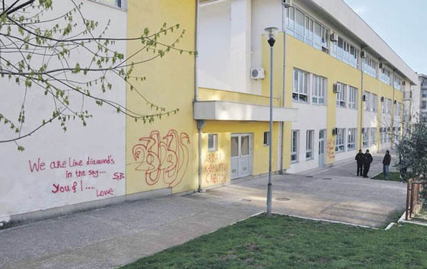 Будва: Македонац графите платио - затвором!