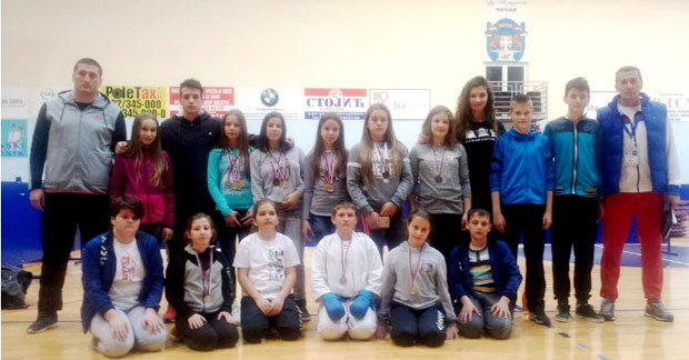 Каратисти Омладинца освојили 14 медаља 