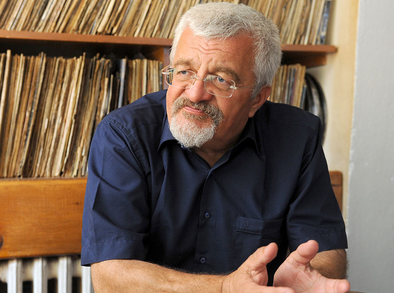 Цуцић:Уредба о покретању бизниса се не односи на мигранте
