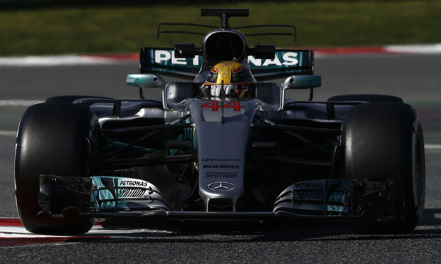 ТРОН ЈЕ УПРАЖЊЕН: Стартује Формула 1, фаворити Хамилтон, Фетел и Ферштапен