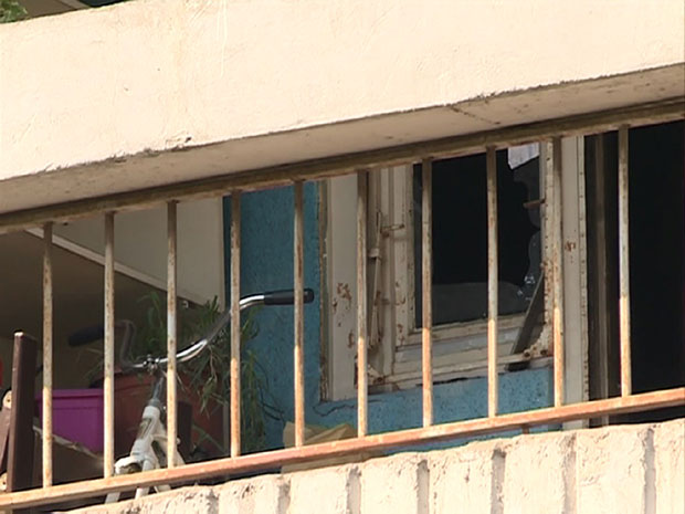 ПОЖАР У ПОДГОРИЦИ: Страдала старица, дете критично