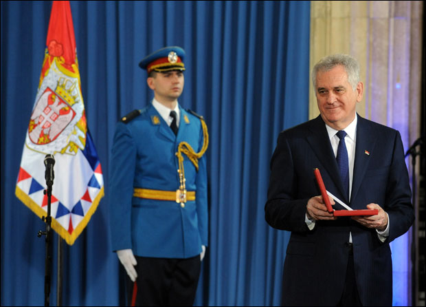 Путин у мају одликује Николића