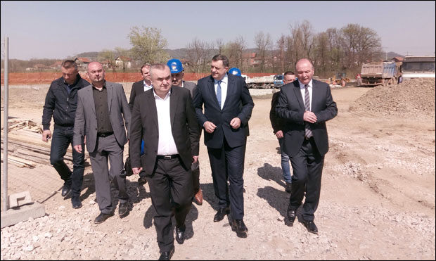 ДОДИК ПОСЕТИО ЗВОРНИК: Алумина пример успеха